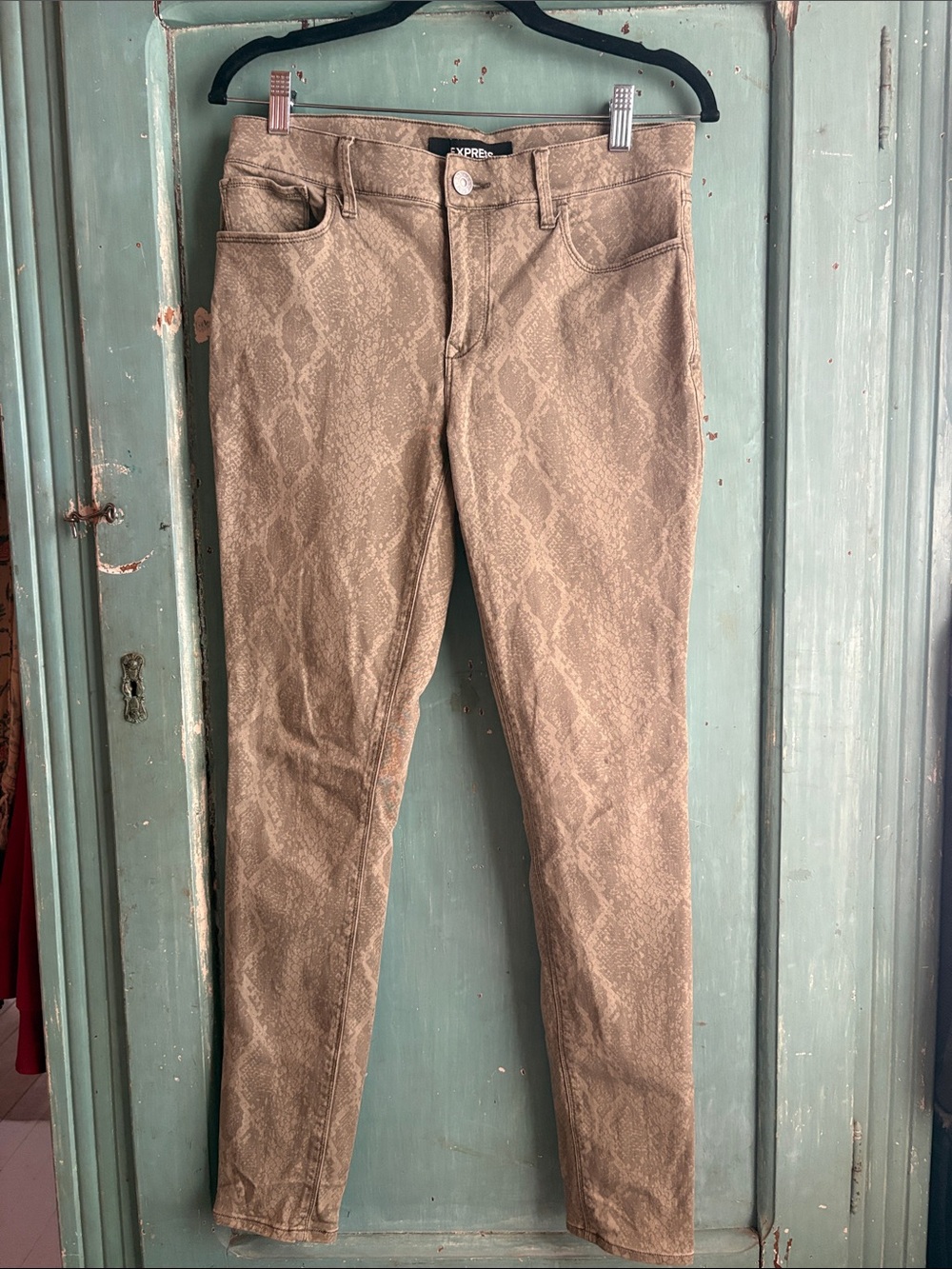 Express Skinny Pants in Olive Snake-Print - Picture 4 of 5